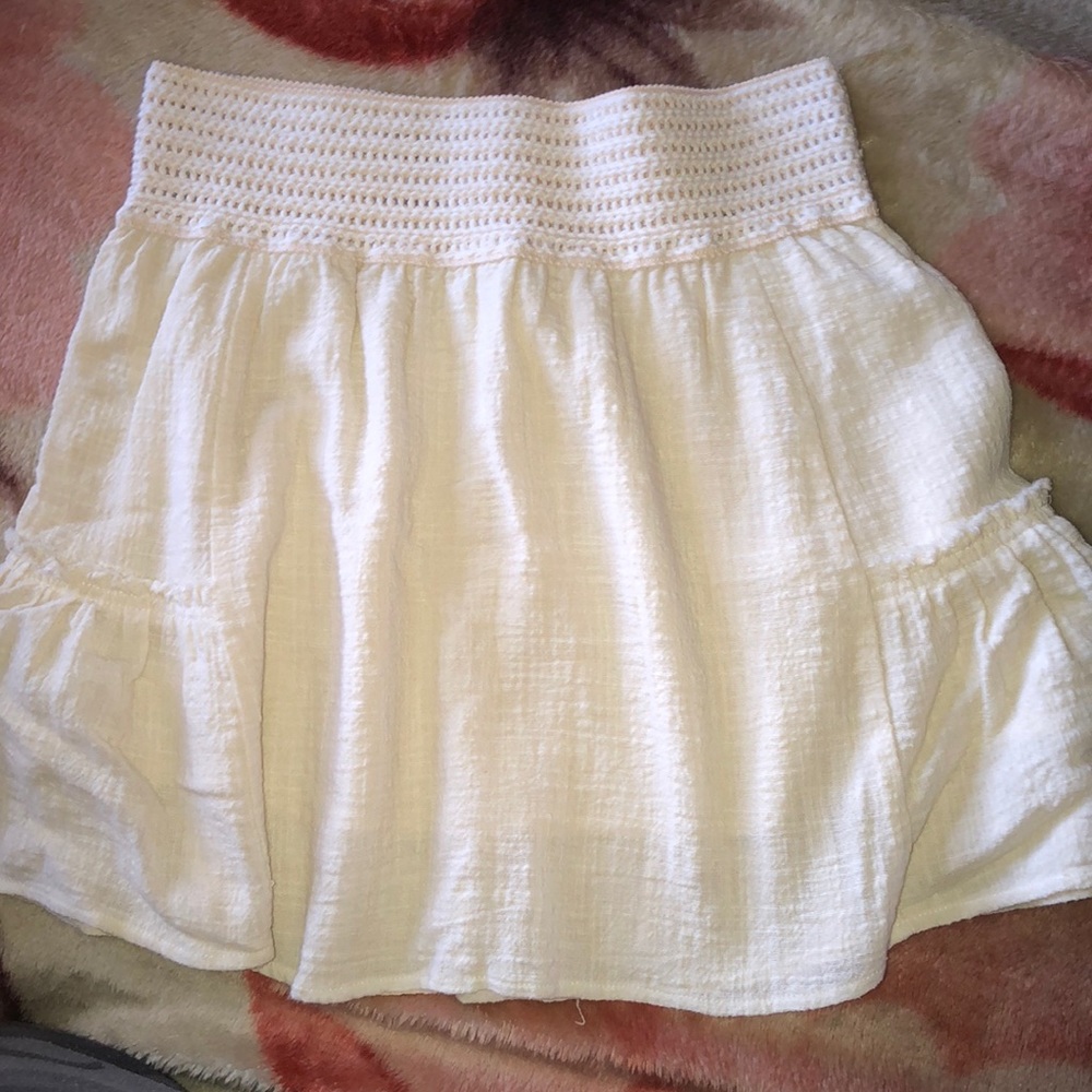 Cute Splendid ivory skirt